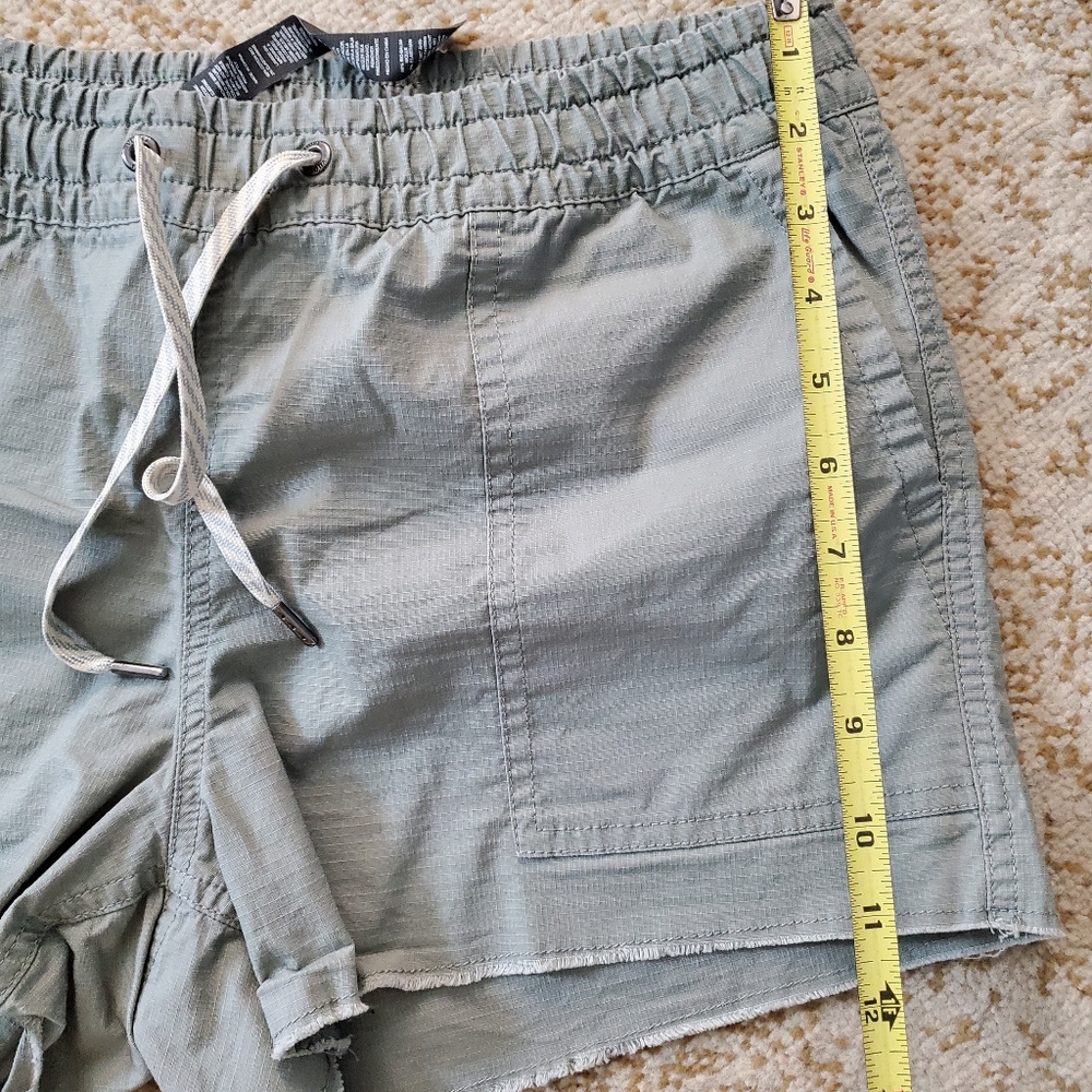 Vuori Ripstop Drawstring Stretch Cargo Shorts S - image 8